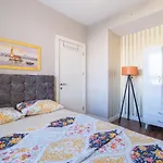 Apartamento Deluxe 2 *